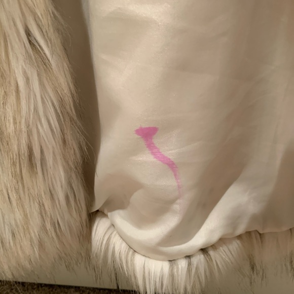 BB Dakota Fur Vest - Picture 3 of 3